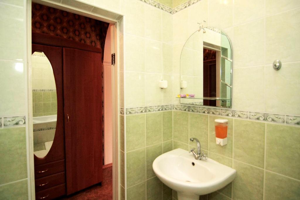 Admiral Hotel Skadovsk Ruang foto